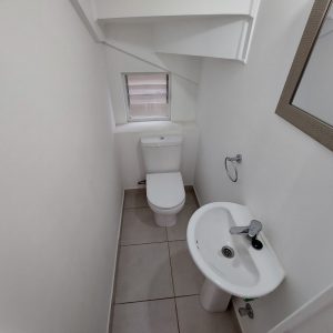 Casa Helen Buin