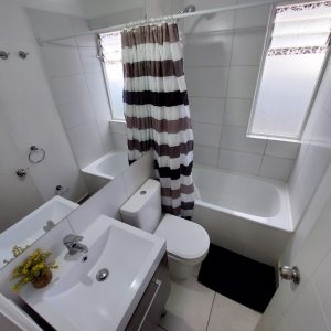 Casa Helen Buin